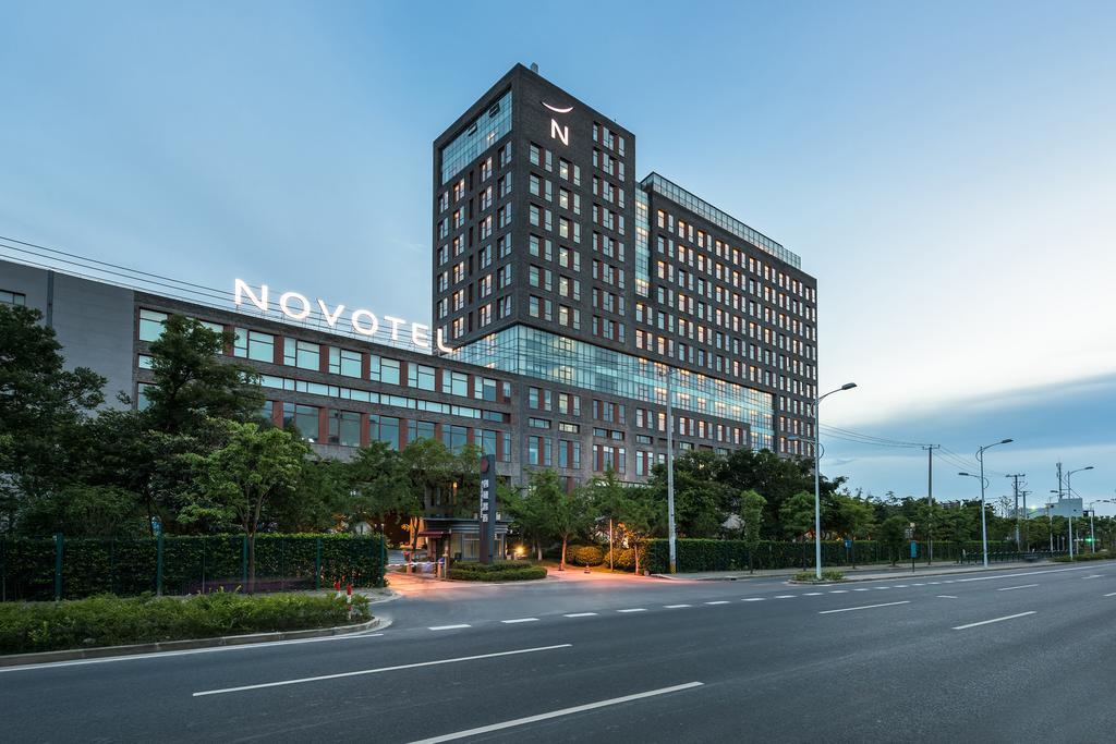 Novotel Shanghai Clover Extérieur photo